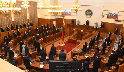 ЗЭЭЛИЙН ХАР ТҮҮХТЭЙ ИРГЭДИЙГ ХАР ЖАГСААЛТАД ОРУУЛДАГИЙГ ӨӨРЧЛӨХ НЬ ЗҮЙТЭЙ ГЭЖ ҮЗЭВ